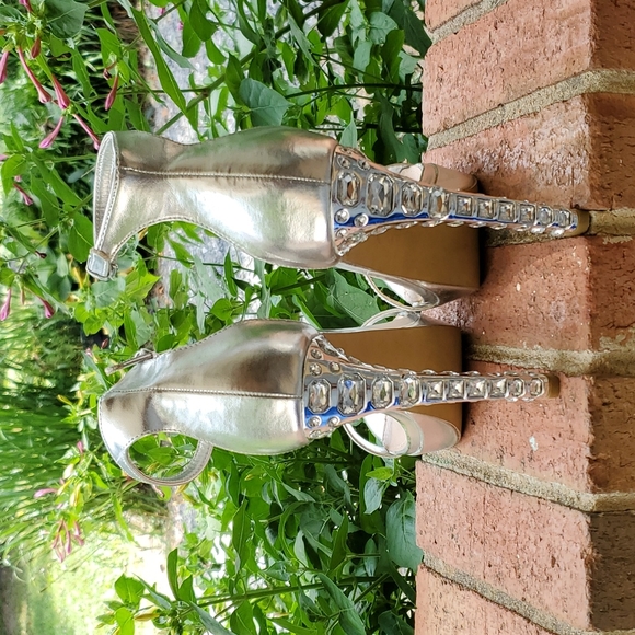 Silver sparkling heels sz. 8.5 - Picture 4 of 7